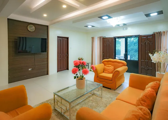 Maria Heights Aparthotel Uling